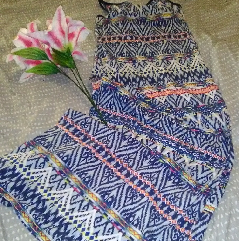 Im in love with Derek fitted dress Size M